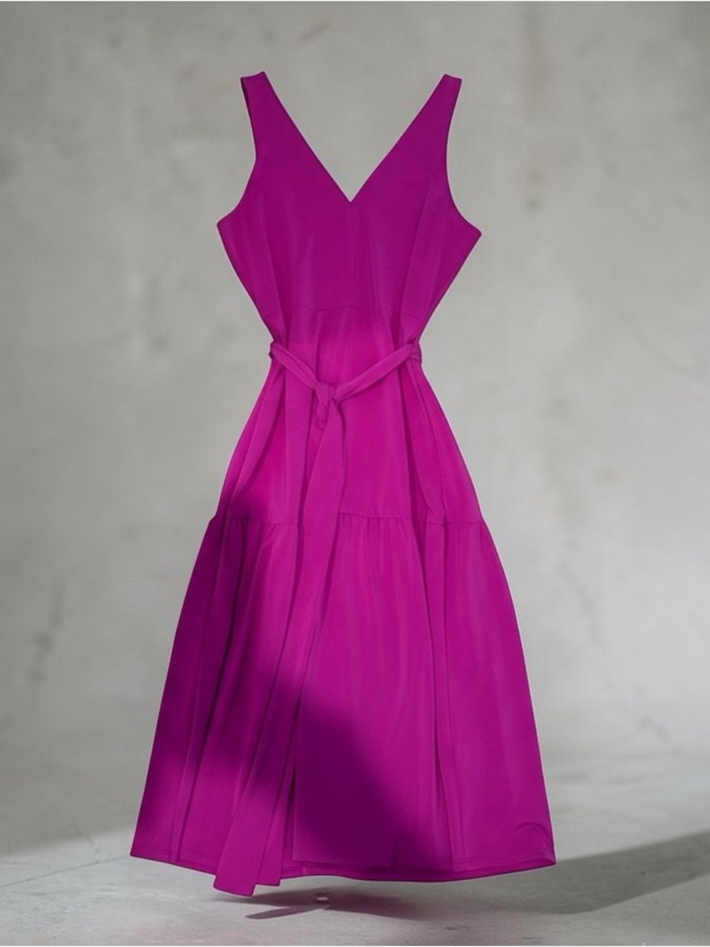 Banana Republic Magenta Pink V-Neck Tiered Midi Dress with Belt | Size L